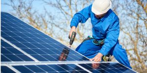 Installation Maintenance Panneaux Solaires Photovoltaïques à Orcival